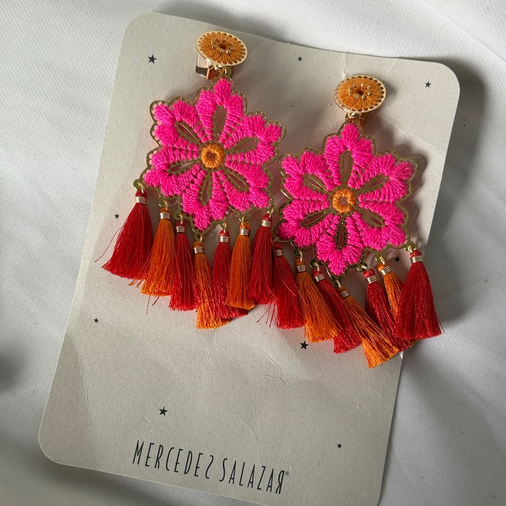 Mercedes Salazar clip on earrings - Picture 2 of 4